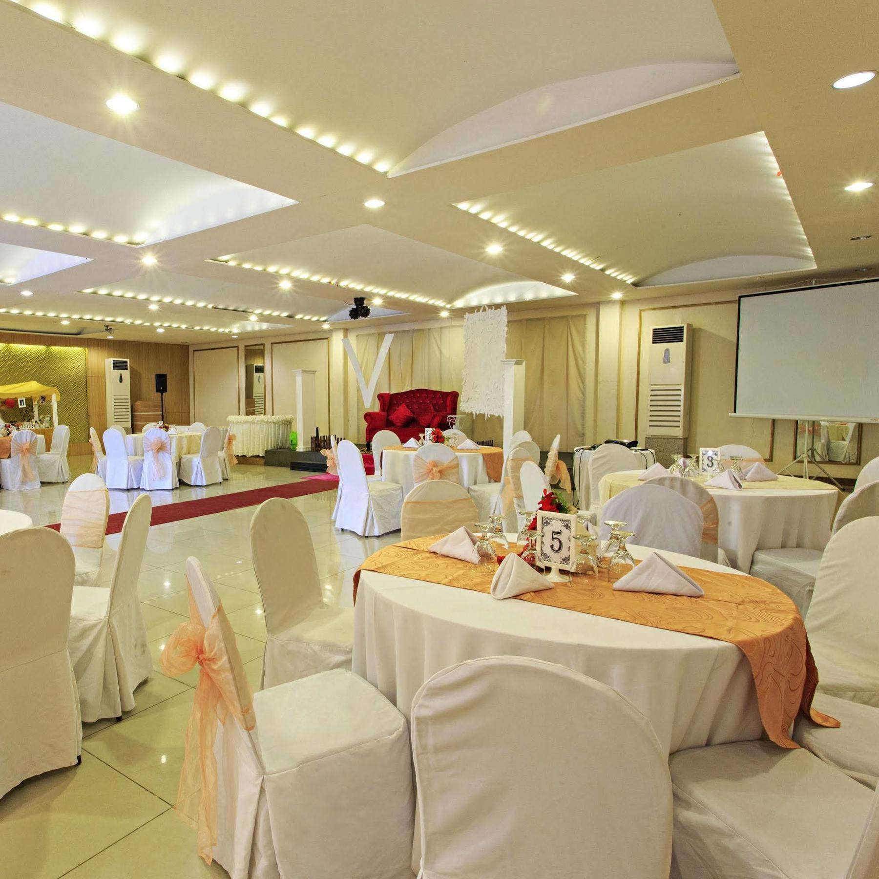 The Orchard Cebu Hotel & Suites Powered By Cocotel Mandaue City Ngoại thất bức ảnh